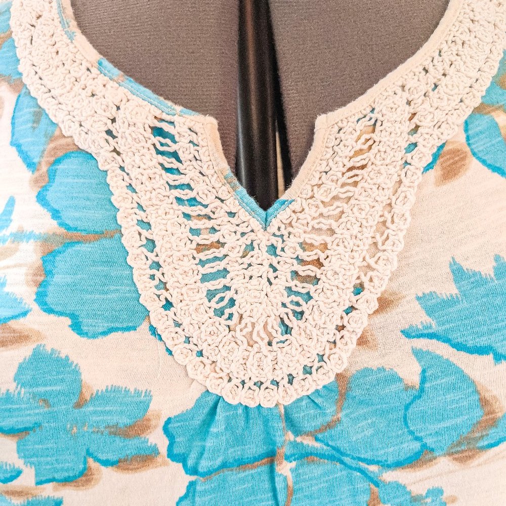 ~*Falls Creek Blue Crochet Neck Tank - Size XL*~ - Picture 6 of 9